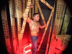 MaxiRivers - male webcam at xLoveCam