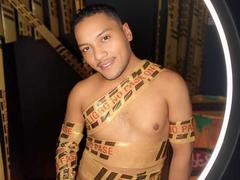 MaxiRivers - male webcam at xLoveCam