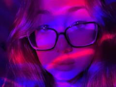 MayAlisa - female with brown hair and  big tits webcam at xLoveCam