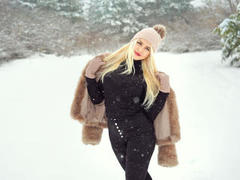 MayaChrystine - blond female with  small tits webcam at xLoveCam