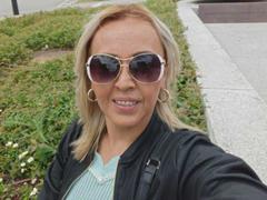 MaylinYuli - blond female with  big tits webcam at xLoveCam