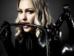 1Mayra11 - female with brown hair and  big tits webcam at LiveJasmin