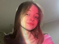 MayxFlower - female with brown hair webcam at xLoveCam