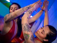 AvaAddamss - female with black hair and  small tits webcam at xLoveCam