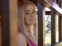 MedeeaXJoy - blond female with  small tits webcam at LiveJasmin