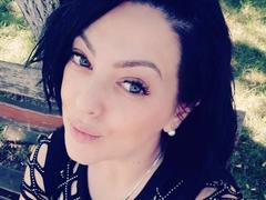 Medussa-hot - female with black hair webcam at xLoveCam