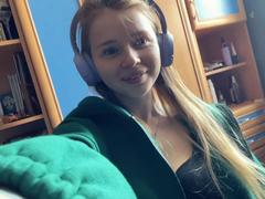 MiaGronburg - blond female webcam at LiveJasmin