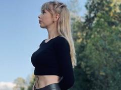 MiaGronburg - blond female webcam at LiveJasmin