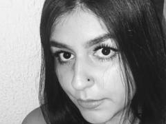 Meely from xLoveCam