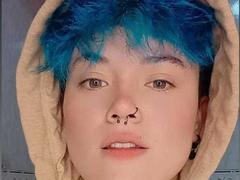 MeganC - female with black hair webcam at xLoveCam