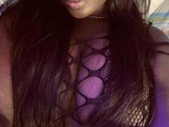 MeganSaenz - female with black hair webcam at xLoveCam