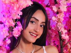 Meganoa from xLoveCam