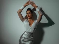 MeghanLopez - female with black hair webcam at xLoveCam