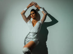 MeghanLopez - female with black hair webcam at xLoveCam