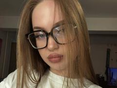 MelaniaRannels - female webcam at xLoveCam