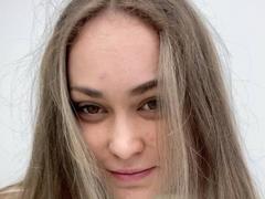 MelanieCutes - blond female with  big tits webcam at xLoveCam