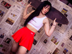 MelaniPower - female with black hair webcam at LiveJasmin