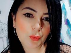 MelannySexy - female with black hair webcam at xLoveCam