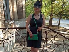 MelanyBanks - female with brown hair and  big tits webcam at xLoveCam