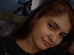 MelanyRaves - female with brown hair and  small tits webcam at xLoveCam