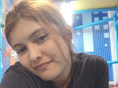 MelanyRaves - female with brown hair and  small tits webcam at xLoveCam