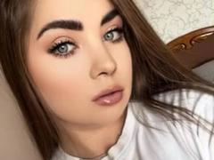 MelanyShaw from xLoveCam