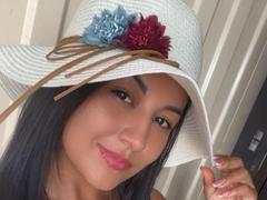 MelanyWalker - female with black hair and  big tits webcam at xLoveCam