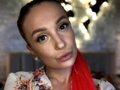 MelinFrosty - female with black hair webcam at xLoveCam