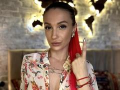 MelinFrosty - female with black hair webcam at xLoveCam