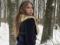 MelinaBoye - blond female with  big tits webcam at xLoveCam