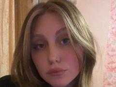 MelinaBoye - blond female with  big tits webcam at xLoveCam
