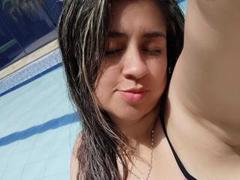MelindaBoobs - blond female with  big tits webcam at xLoveCam