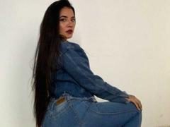 MelissaLeoon - female with black hair and  small tits webcam at xLoveCam