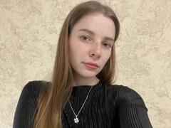 MelisaStar69 - female with brown hair and  small tits webcam at xLoveCam