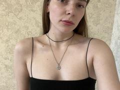 MelisaStar69 - female with brown hair and  small tits webcam at xLoveCam