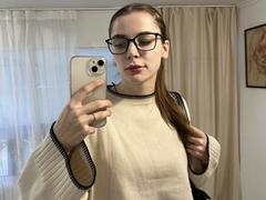 MelisaStar69 - female with brown hair and  small tits webcam at xLoveCam