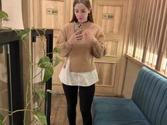Meliss69 - female webcam at xLoveCam