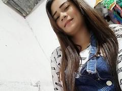 MelissaClark - female with brown hair webcam at xLoveCam