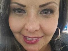 RobertsHallen - blond female with  big tits webcam at LiveJasmin