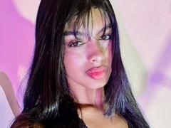 MelissaLuxx - female with black hair webcam at xLoveCam