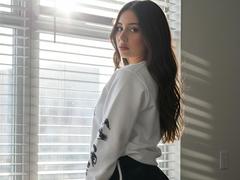 MelissaMora - female with brown hair webcam at xLoveCam