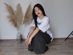 MelissaPlum - female with black hair webcam at LiveJasmin