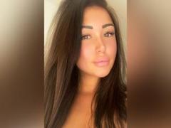 MelissaXCream - female with brown hair and  small tits webcam at xLoveCam