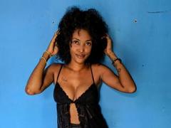 MelissiaM from xLoveCam