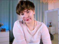 MelissaxMoore - female with brown hair and  big tits webcam at ImLive