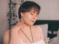 MelissaxMoore - female with brown hair and  big tits webcam at ImLive