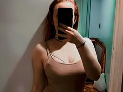 MellMelie - female with black hair webcam at xLoveCam