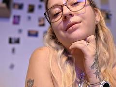 MelliSexy97-hot - blond female webcam at xLoveCam