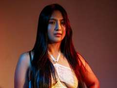 MellissaRoaa - female with black hair webcam at xLoveCam