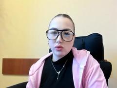 Melodiia from xLoveCam